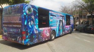 Los buses son para el verano_publicesa